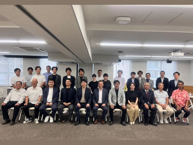 九州ブロック会参加者の集合写真