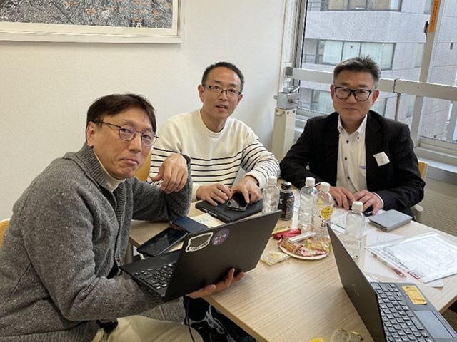 川柳最終発表打ち合わせの様子